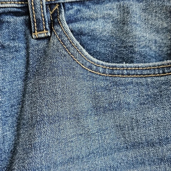 Joe's Easy Bermuda Denim Jeans Shorts size  30 waist 17 - Picture 2 of 5